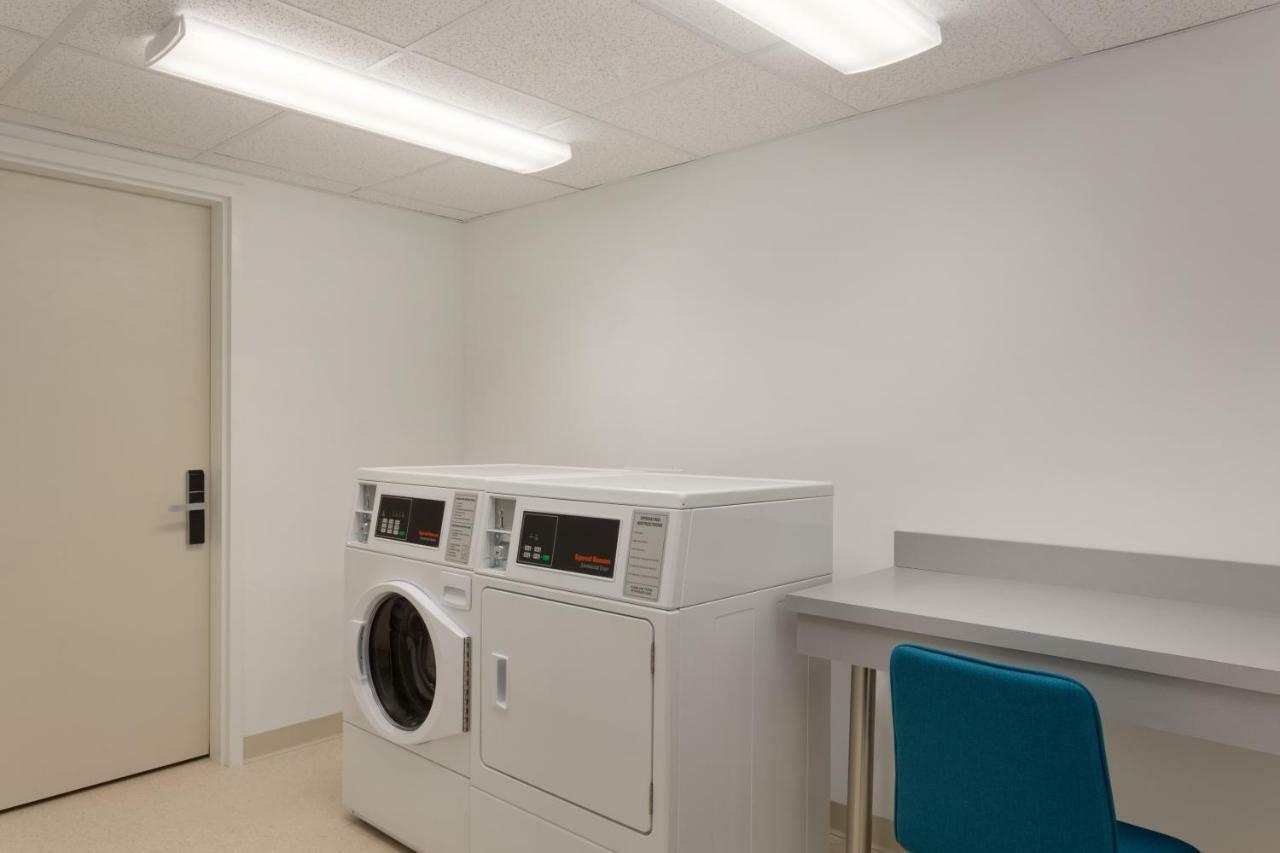 Springhill Suites By Marriott Huntsville West/Research Park Екстер'єр фото